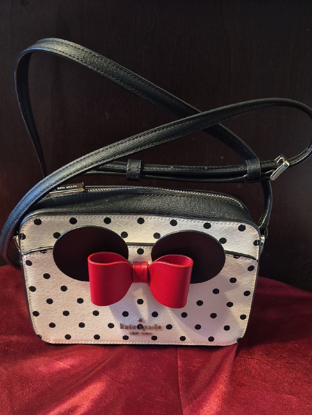 KATE SPADE 🎀 MINNIE MOUSE ⭐️ DISNEY COLLAB 🖤 Crossbody Camera Bag ⭐️ NWoT